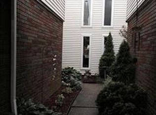 4158 Knight Ln, Brunswick, OH 44212