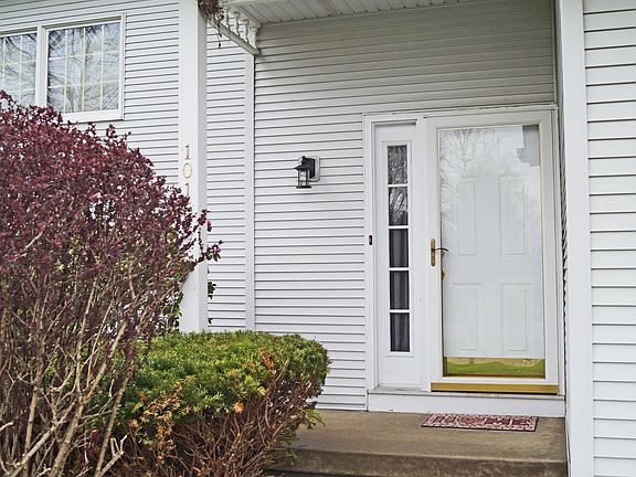 2nd image of 1015 Eaton Green Dr