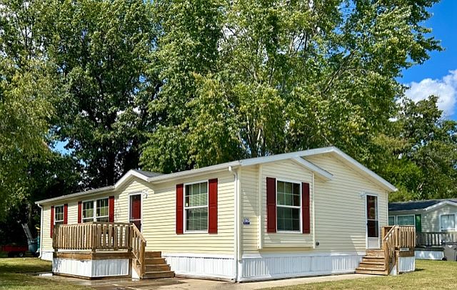 Exterior Image-0-Fortune 175 Oak Ridge Estates