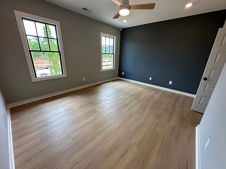 1205 Windsor Sq — Photo 15