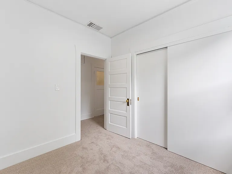 1915 NE 16th Ave #3 — Photo 12