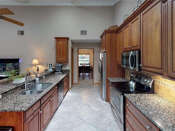 3rd image of 2714 Golf Heights Cir