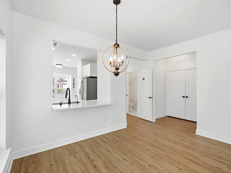 4084 Holly Villa Cir — Photo 16