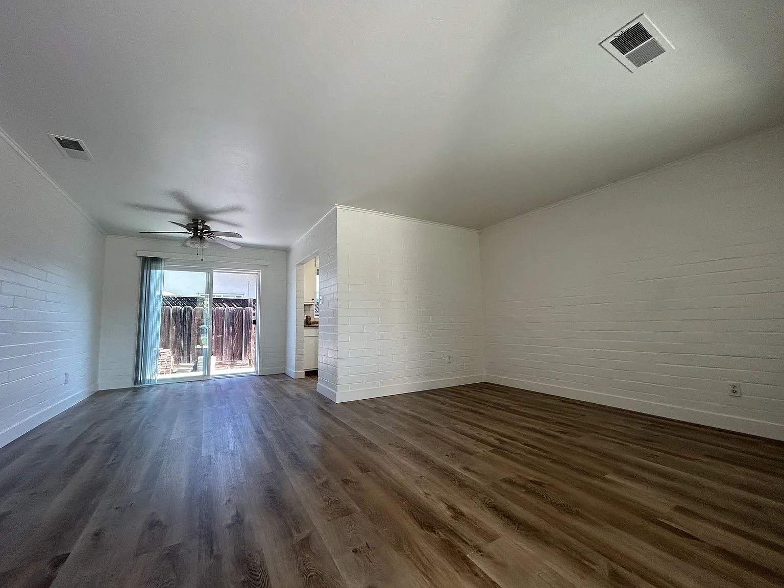 2Bd 1Ba — Photo 2