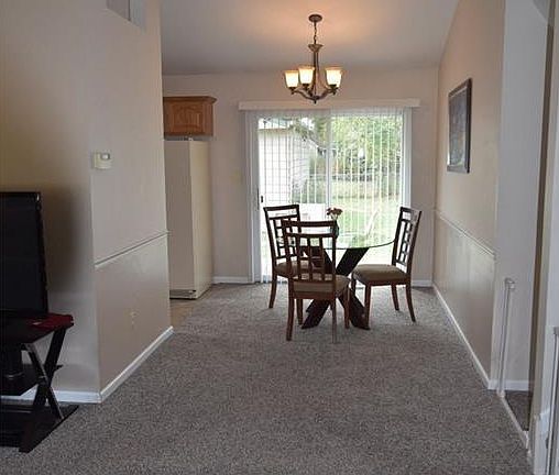 3rd image of 24175 Woodmere Dr