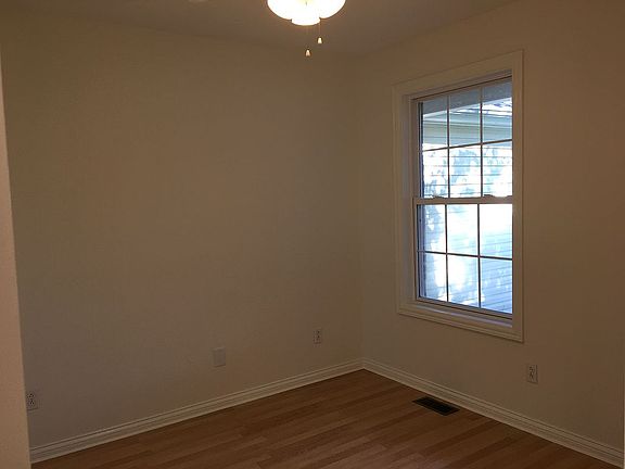 2nd image of 1256 Shepard Way