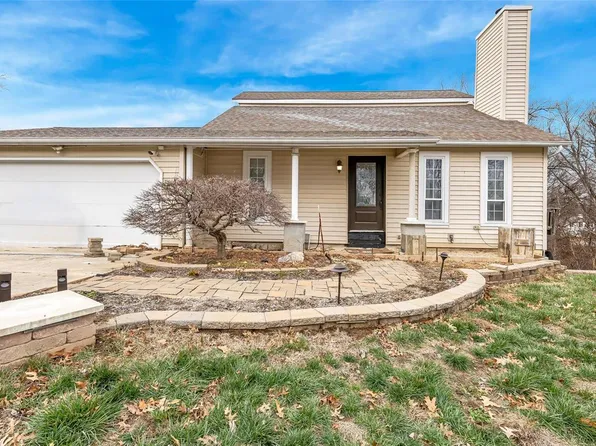 2437 Sue Lynn Dr, High Ridge, MO 63049