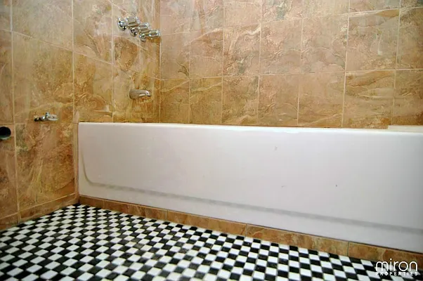 Rented by Miron Properties | media 20