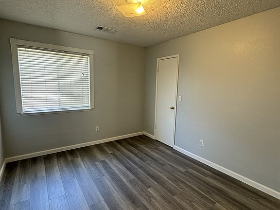 3rd image of 612 Calle Orlando