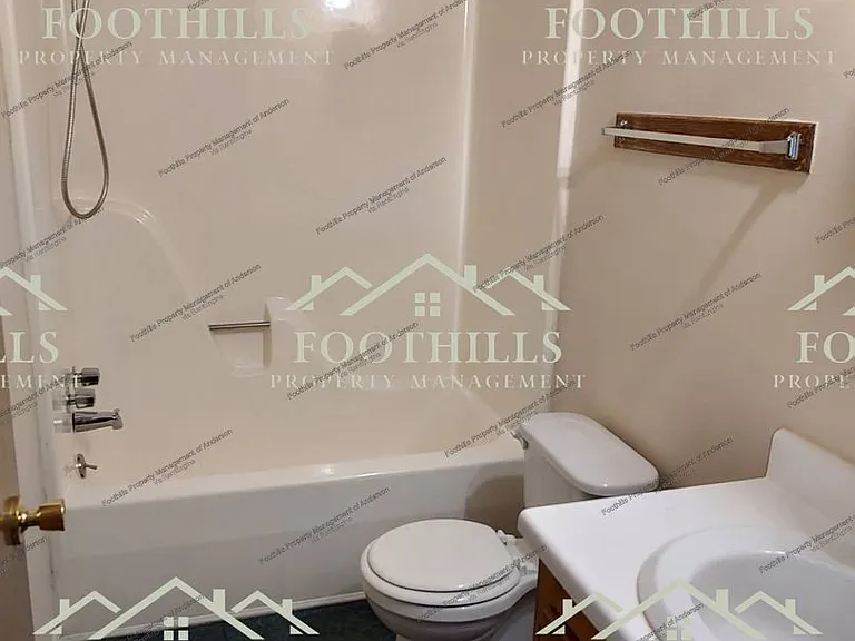 104 Wishire Dr — Photo 15