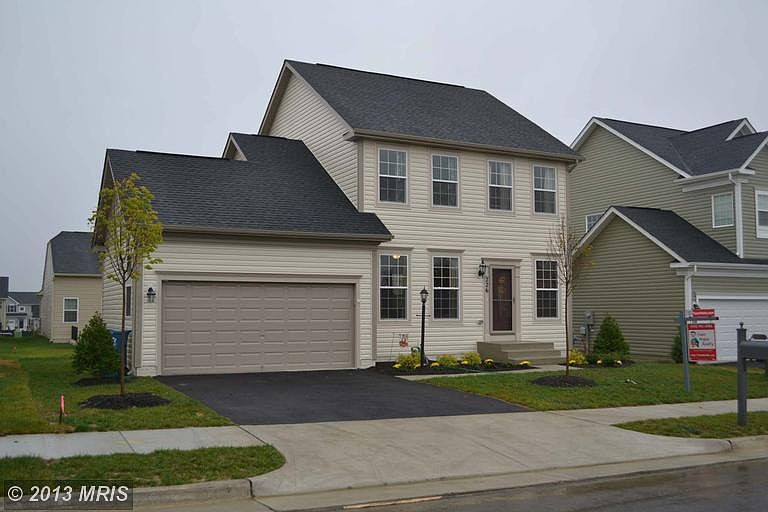 1st image of 226 Centennial Dr