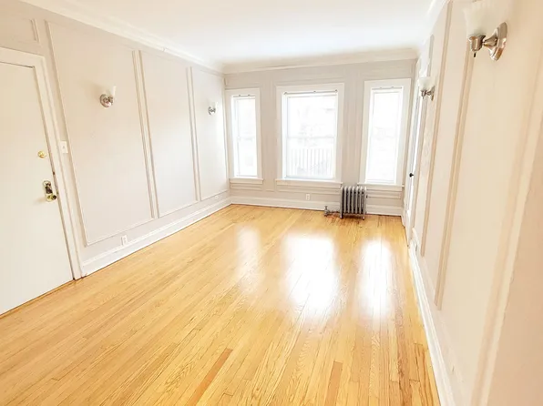 1600 W Estes Ave #2N, Chicago, IL 60626