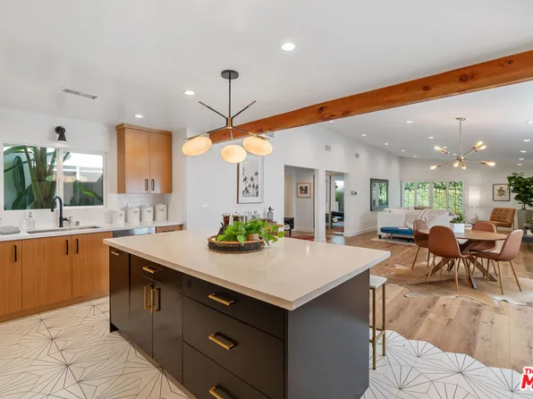 5814 Wilkinson Ave, Valley Village, CA 91607