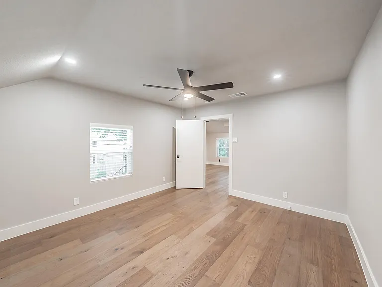 3008 McPherson Ave #D — Photo 9