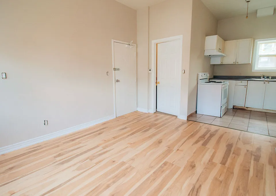 241 Gibson Ave #2