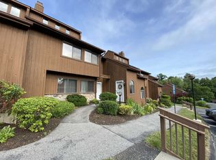 153 Swan Ln, Poughkeepsie, NY 12603