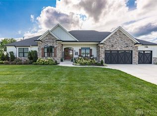 1230 Cole Harbor Dr, Troy, OH 45373