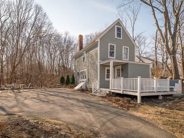 6-6R High St, Rockport, MA 01966
