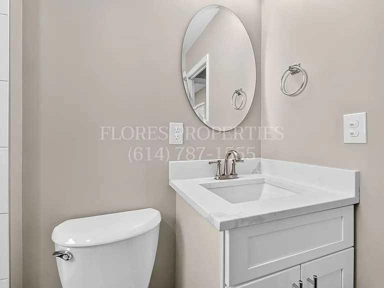 1300 Evaline Dr — Photo 36