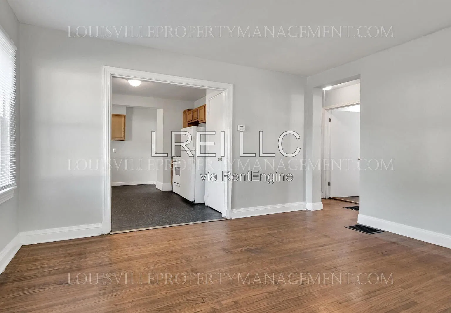 3 bed, 1.0 bath, 1356 sqft, $1,250 — Photo 2