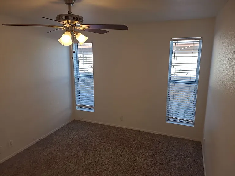926 & 934 W 8th Pl — Photo 30