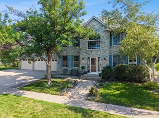 1484 Riverbluff Dr, Hastings, MN 55033