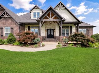 5740 E Sparkling Dr, Springdale, AR 72764