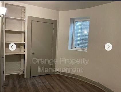 4th image of 1120 Park Ave #8