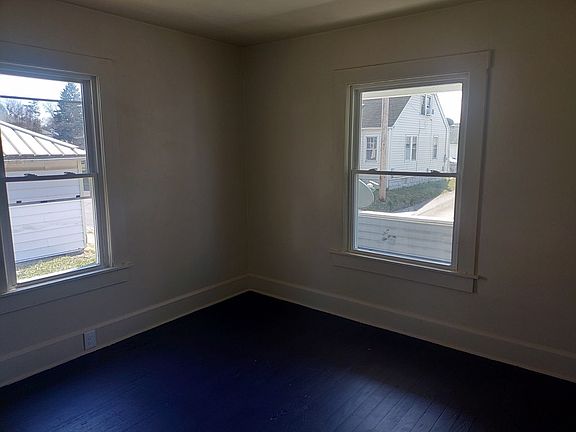 5th image of 1519 Indiana St