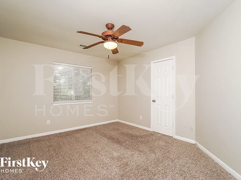 20930 Pedregoso Ln — Photo 12