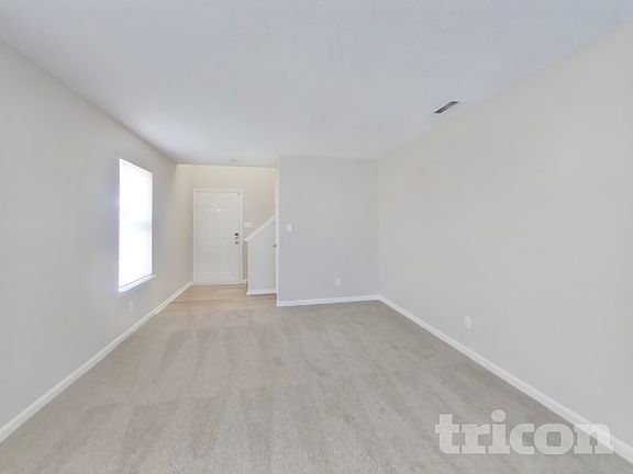 3rd image of 522 Harmony Dr