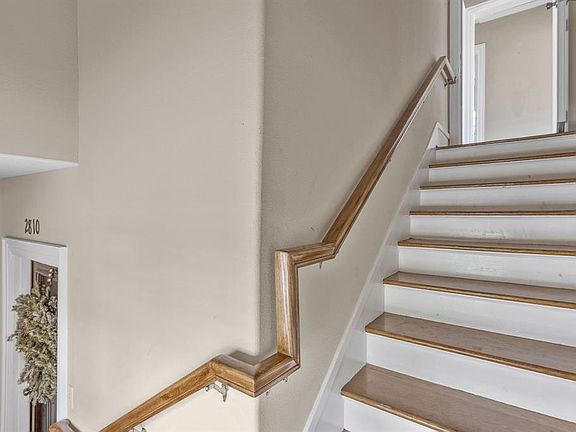4th image of 2810 Wentworth St