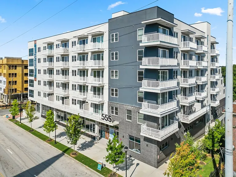 555 Boulevard