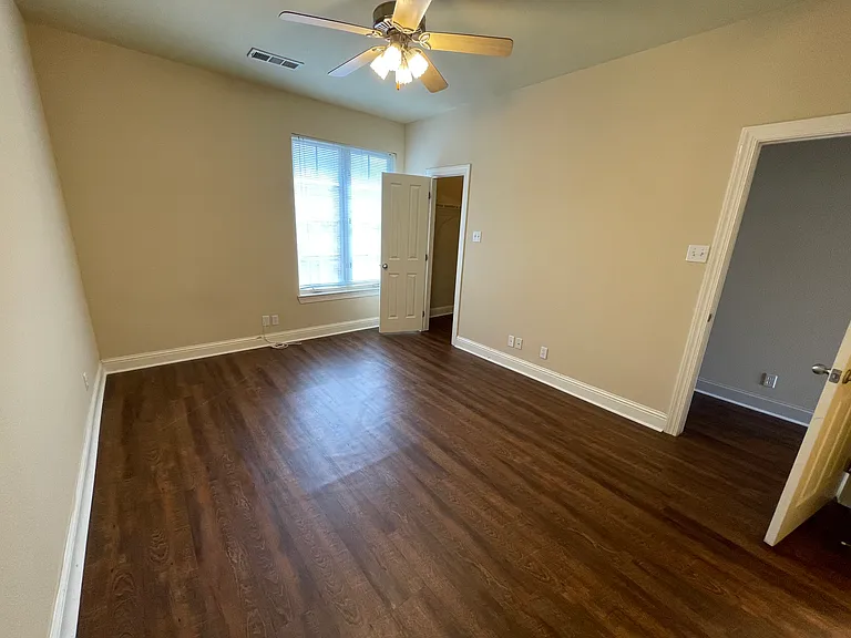 4000 Lake Beau Pre Blvd — Photo 12