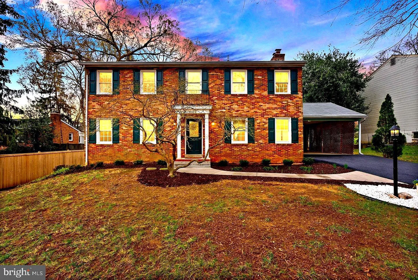 5 bed, 3.5 bath, 3360 sqft, $5,400 — Photo 2