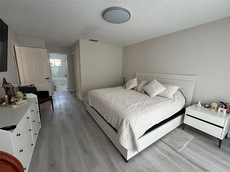 10247 NW 51st Ter #10247 — Photo 5
