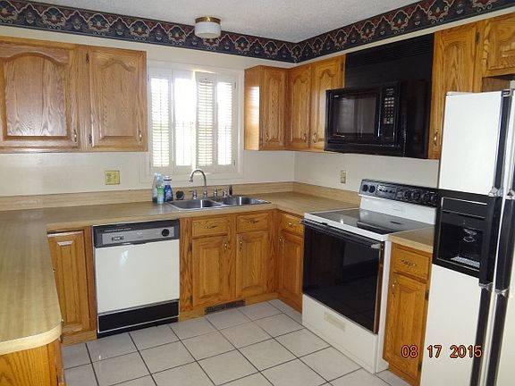 Kitchen open to Family Room
