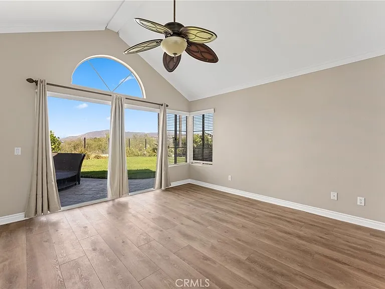 6430 Regents Ct — Photo 21