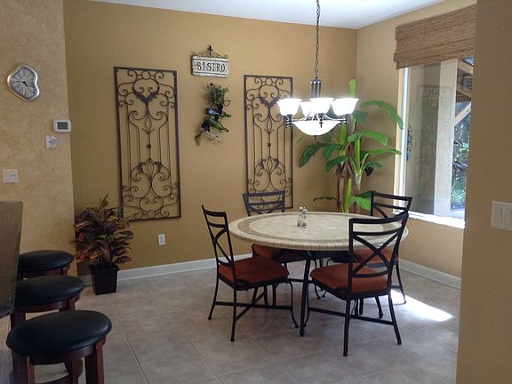 3rd image of 150 Seville Chase Dr