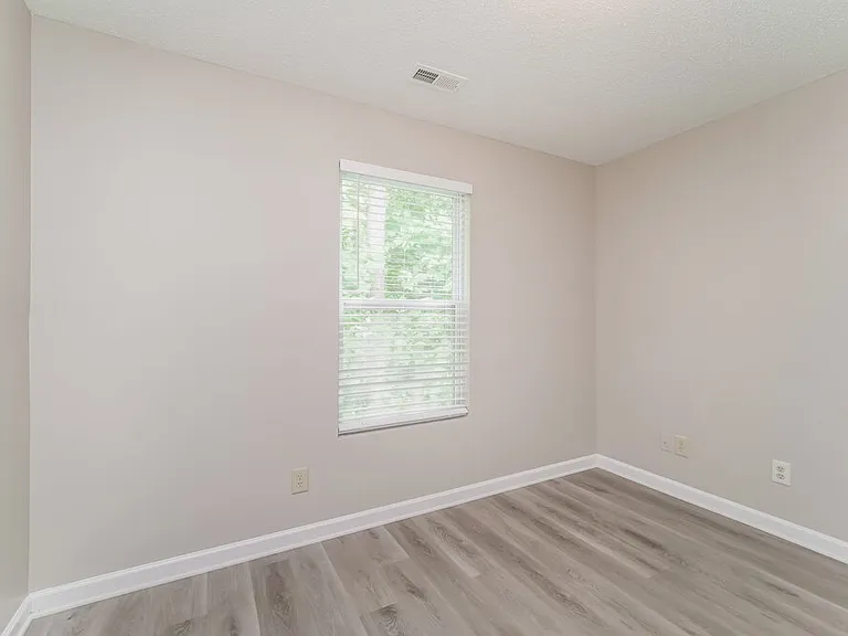 7054 Sycamore Grove Ct — Photo 15