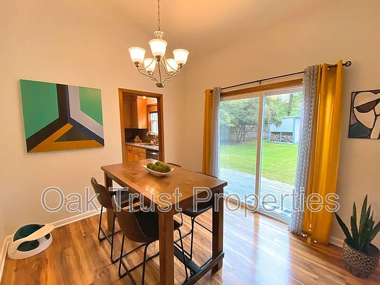 303 Christiee Ct — Photo 7