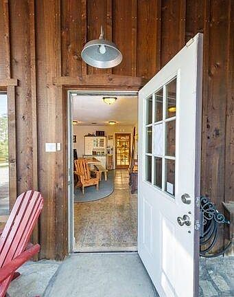4th image of 8243 Smith Mountain Lake Pkwy