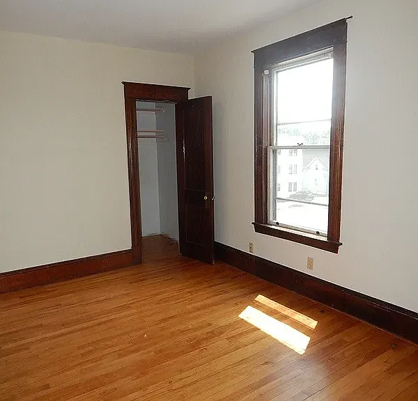 169 College St #6 — Photo 15