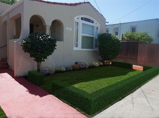 5715 Elizabeth St, Oakland, CA 94621
