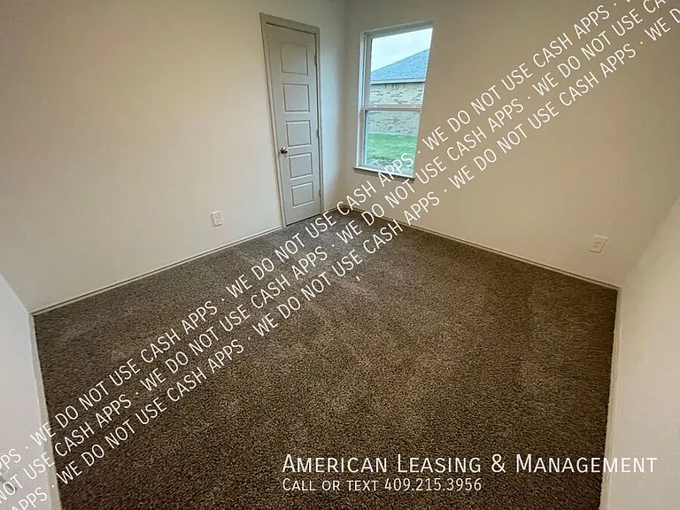 1585 Holly Trails — Photo 5