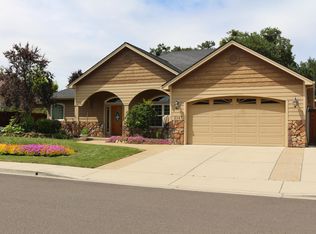 2147 Rabun Way, Central Pt, OR 97502