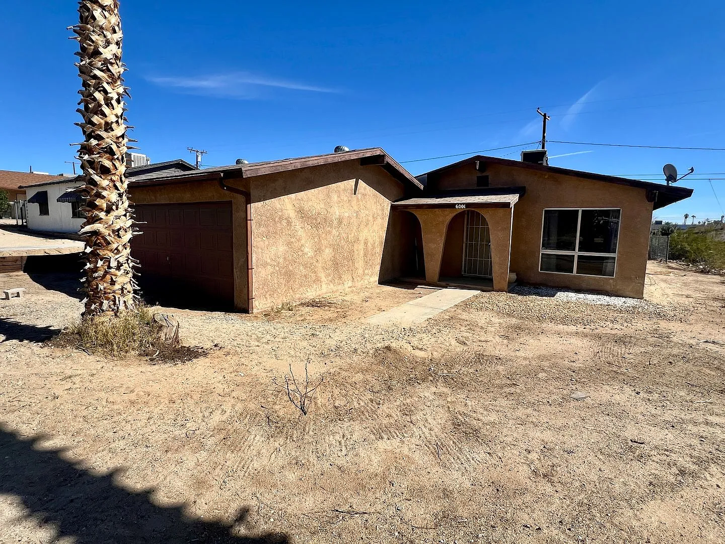 Nice 3 Bedroom 2 Bath with Washer/Dryer — Photo 2