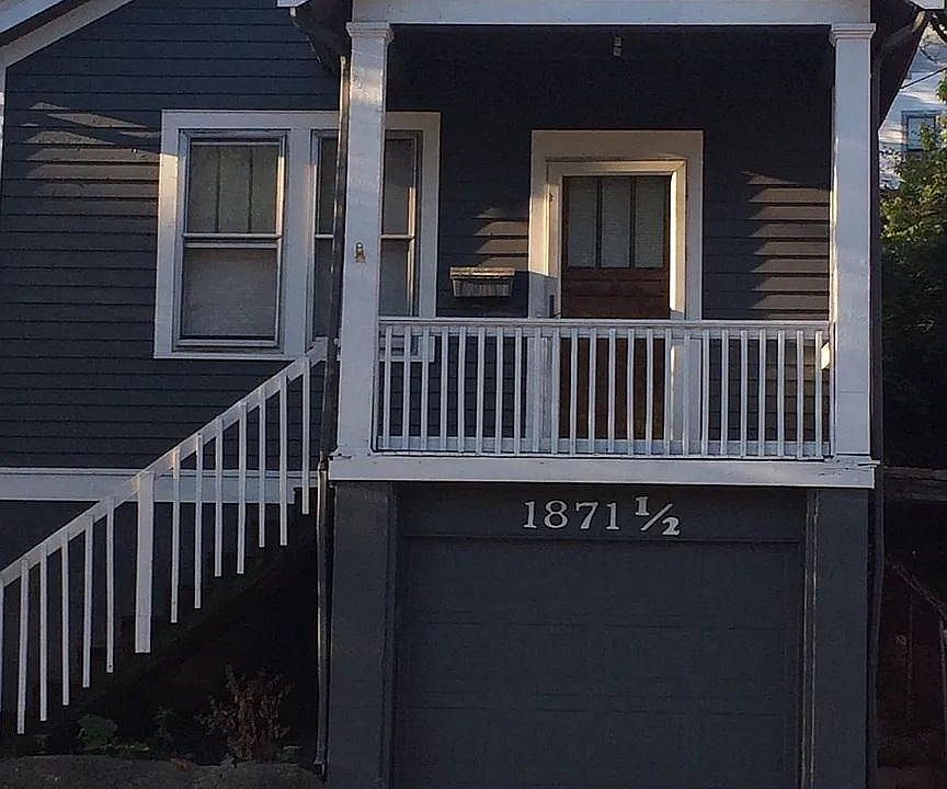 2nd image of 1871 1/2 Westwood Ave