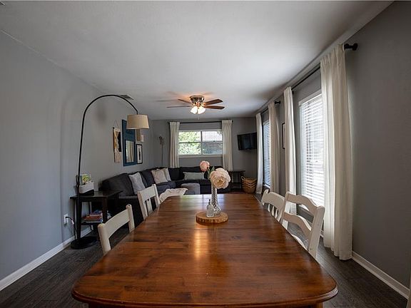 4th image of 4811 Broadhill Dr
