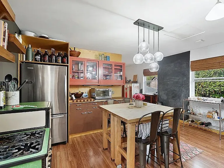 422 2nd St NE #2 — Photo 8